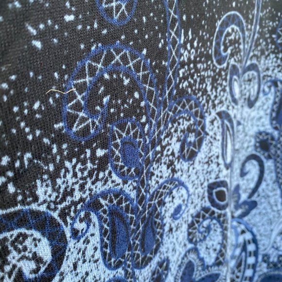 Lady's top - Picture 4 of 6